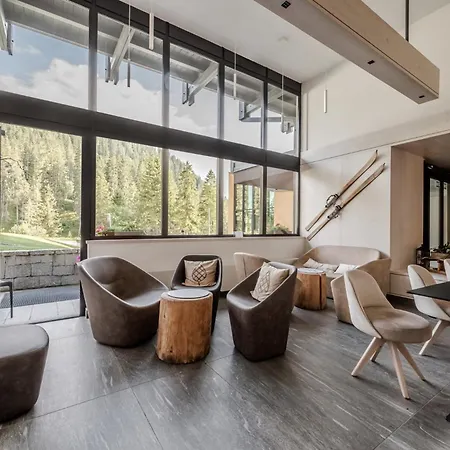 Hotel Hotiday Collection - Campiglio Groste 3*